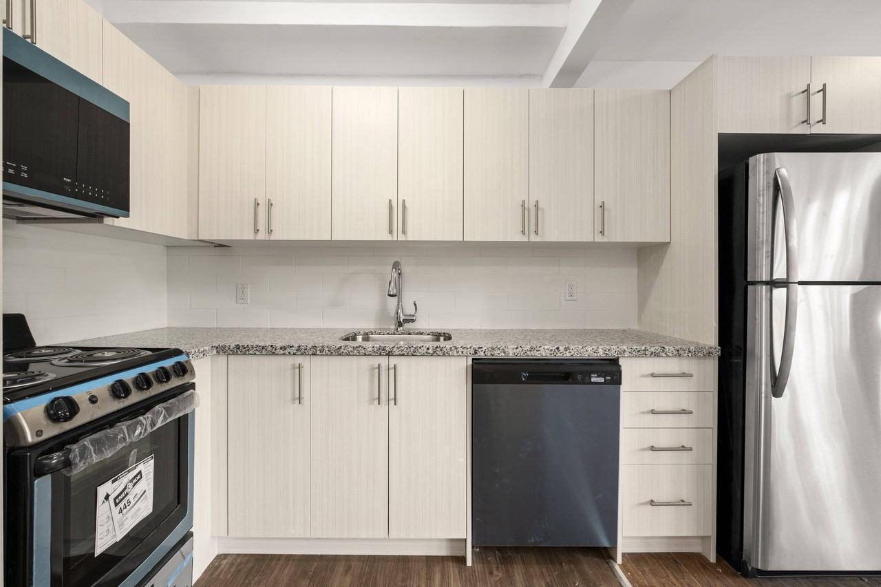 Torbolton TownHouse Apartments 2 Torbolton Dr, Toronto, ON M9W 3Y2