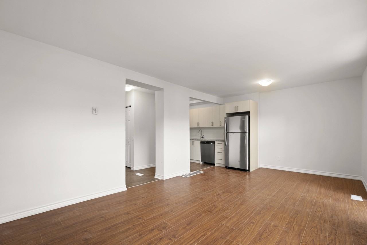 Torbolton TownHouse Apartments 2 Torbolton Dr, Toronto, ON M9W 3Y2