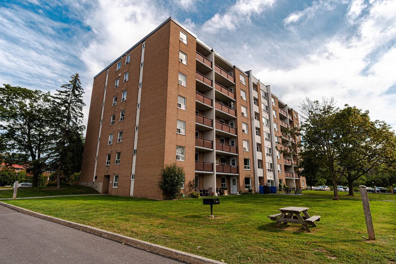 Carlton Apartments 130 The Parkway, Kingston, ON K7M 7B4 Zumper