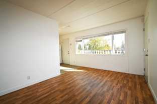 471 Lyon St S #1 - Photo 1 of 1