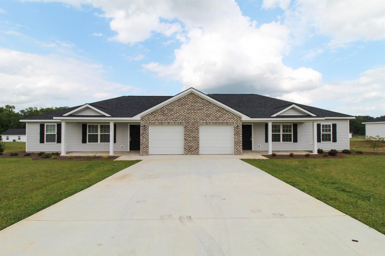 211 Evans Ter #1 - Photo 7 of 28