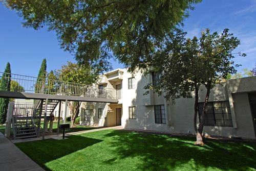 Centennial Park View apts - Photo 2 of 5