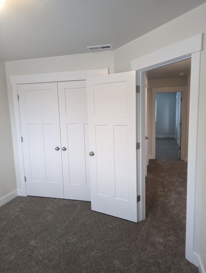 332 N 100 W #1 - Photo 2 of 45