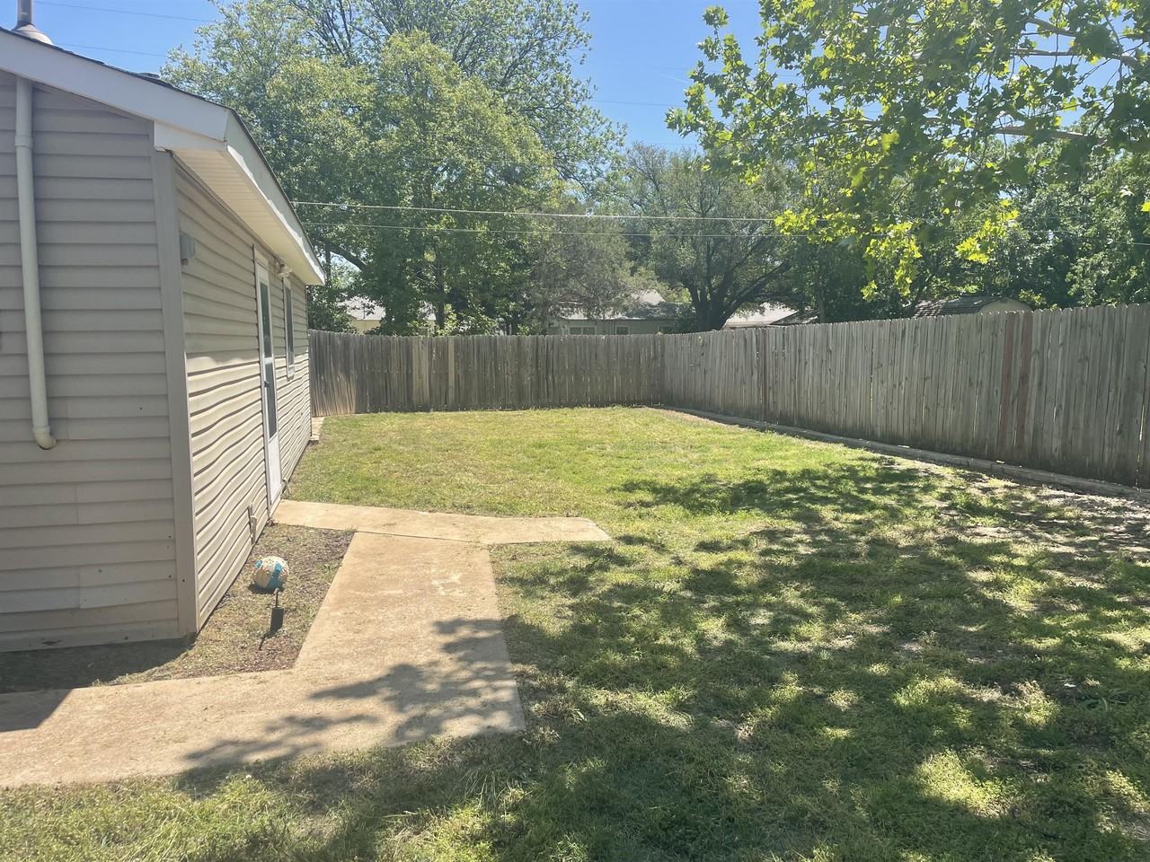 3319 Sherwood Lane #1 - Photo 3 of 10