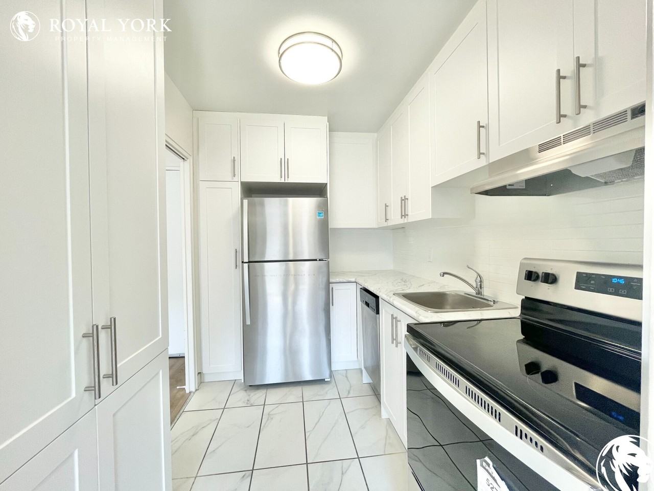 949 Simcoe St N #106 - Photo 3 of 27