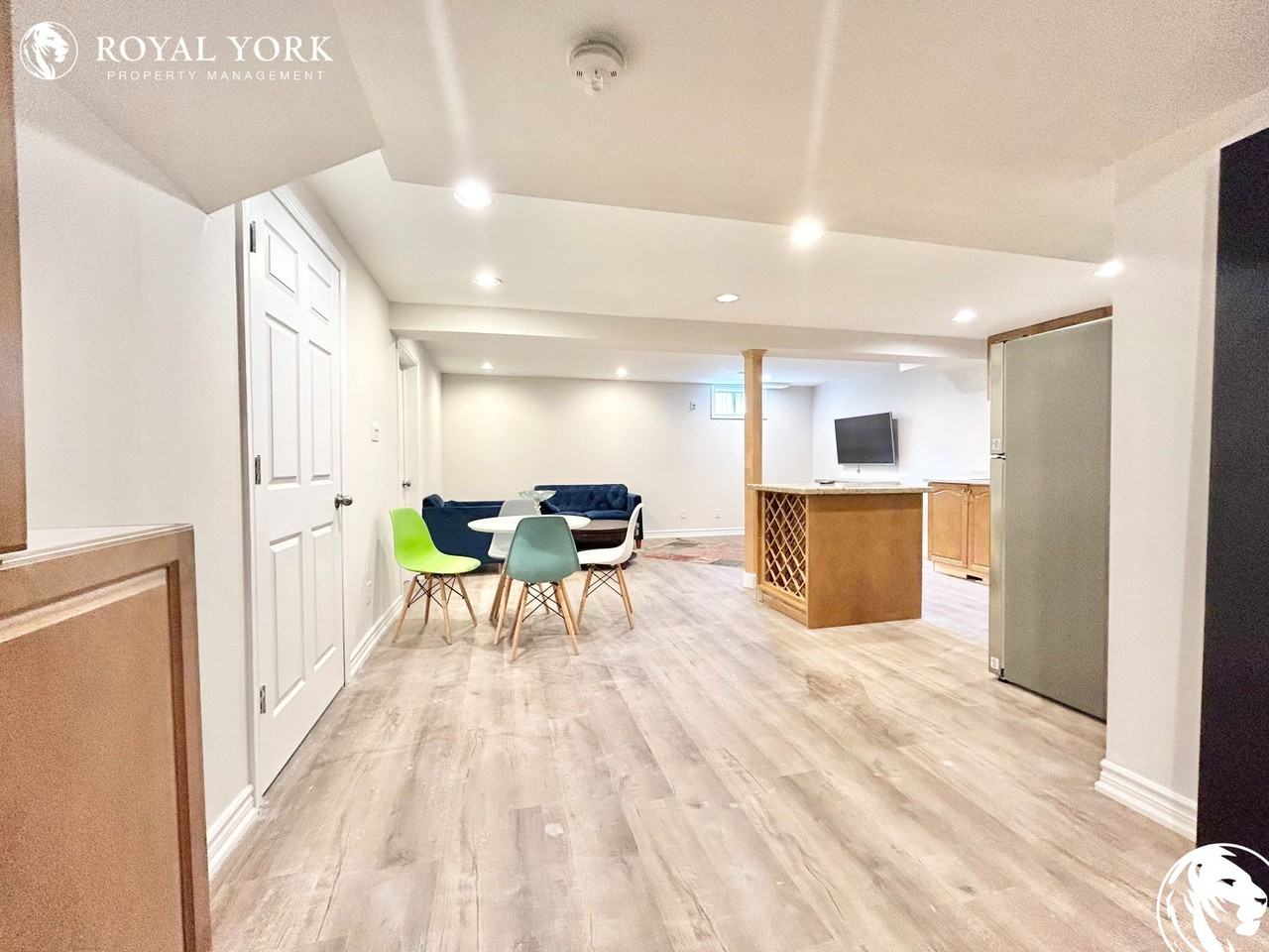 27 Murdock Ave #2 - Photo 2 of 20