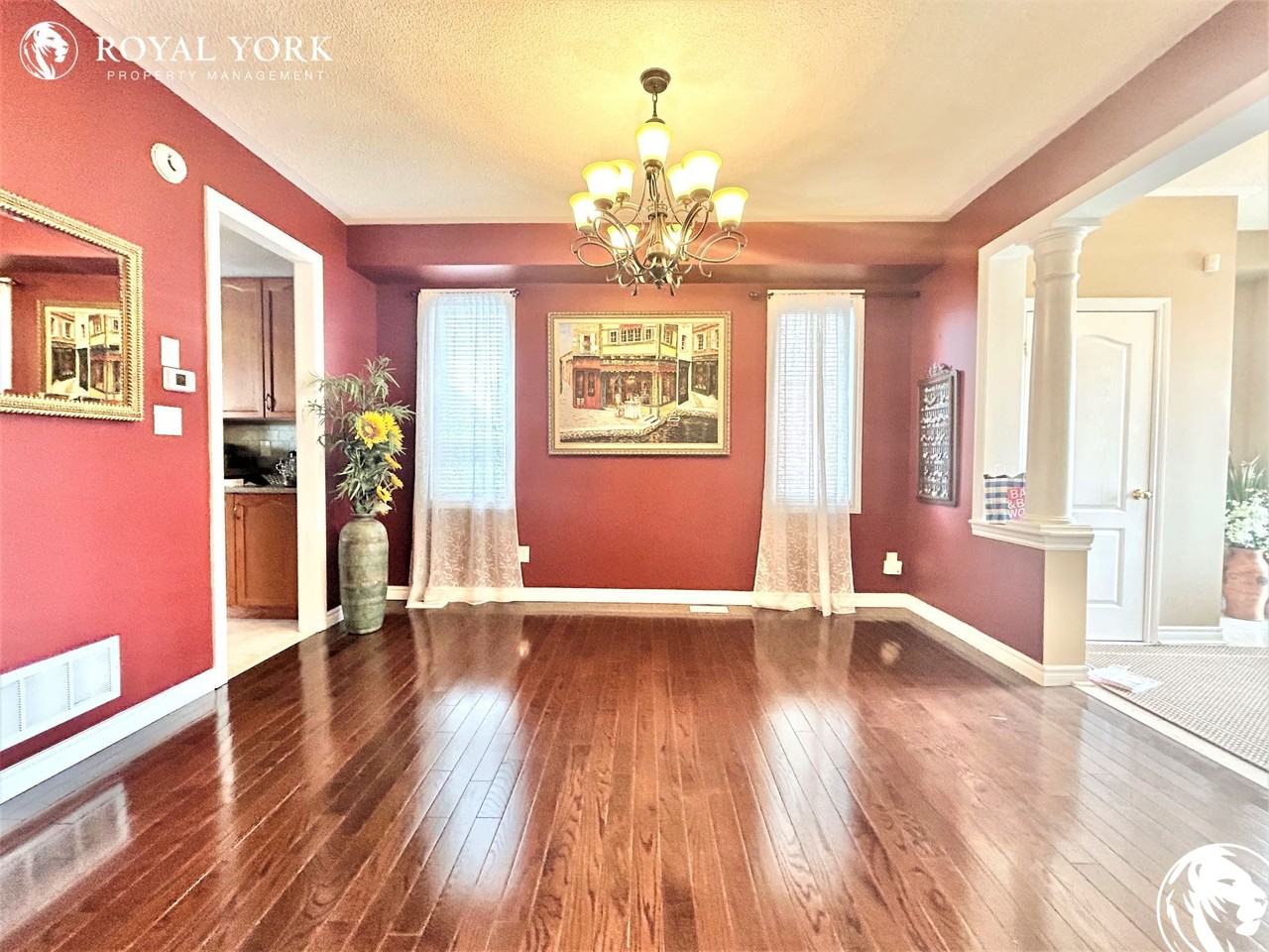 13 Lions Crt - Photo 3 of 38