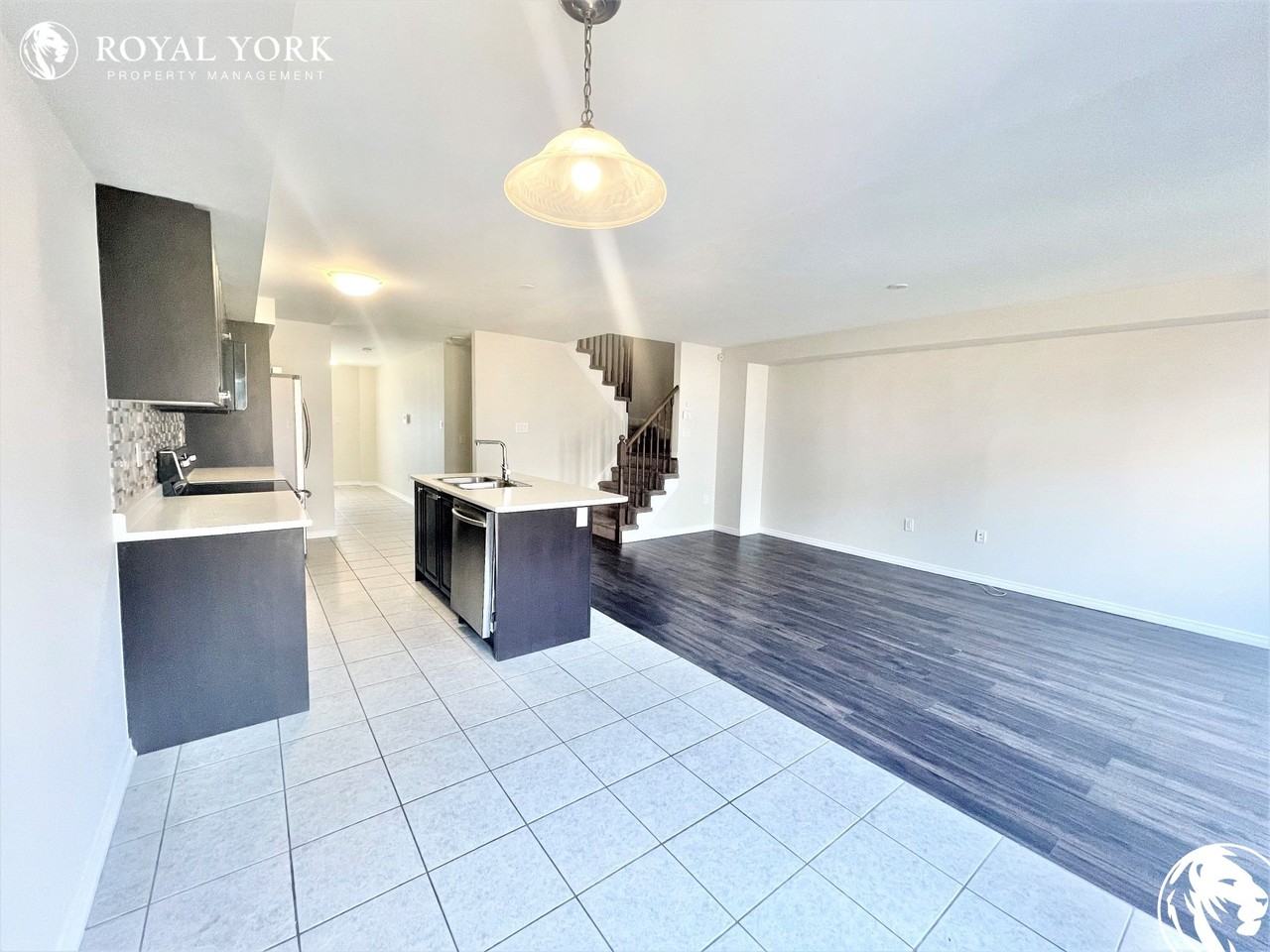 7761 White Pine Cres - Photo 2 of 35