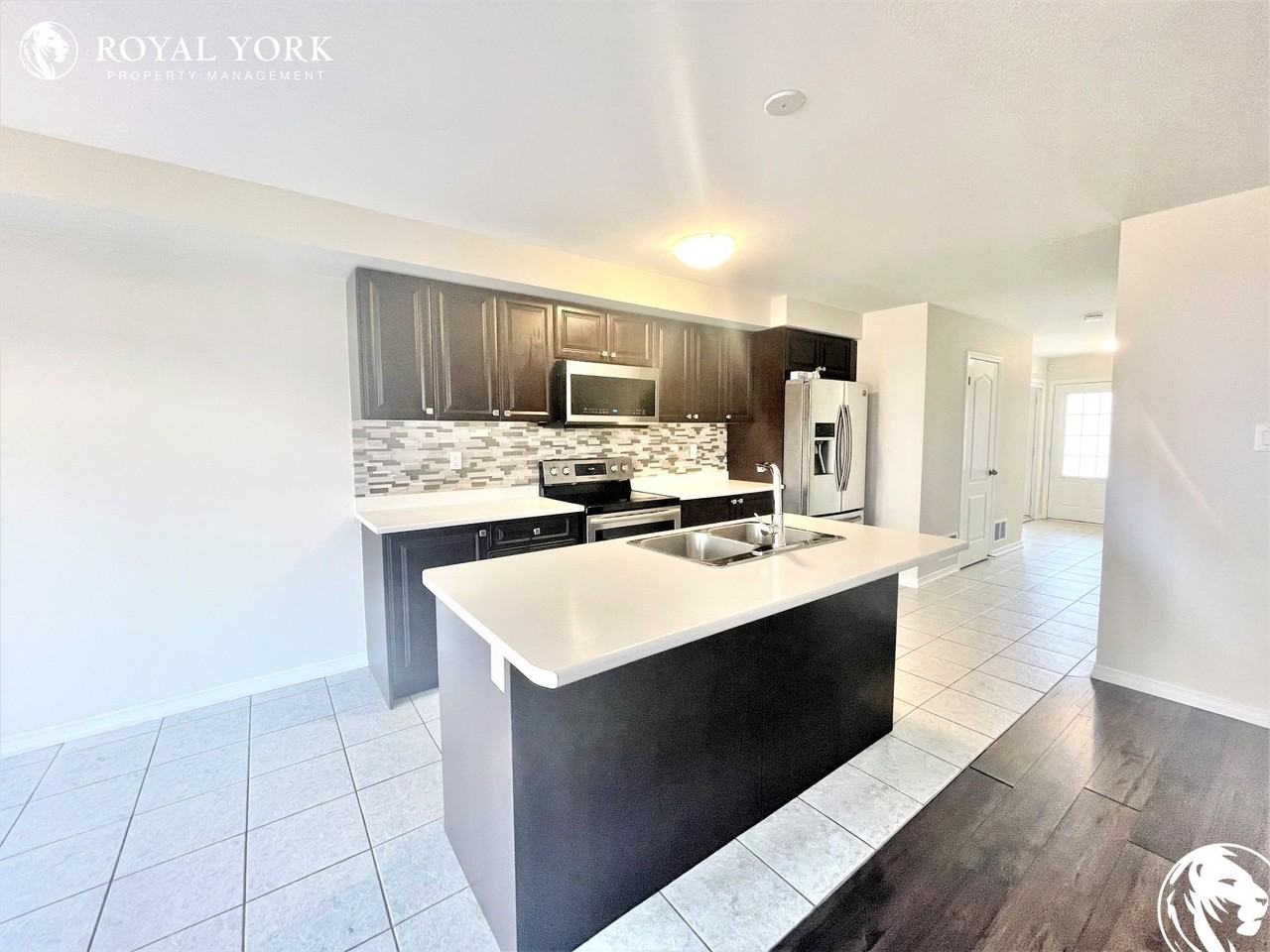 7761 White Pine Cres - Photo 3 of 35