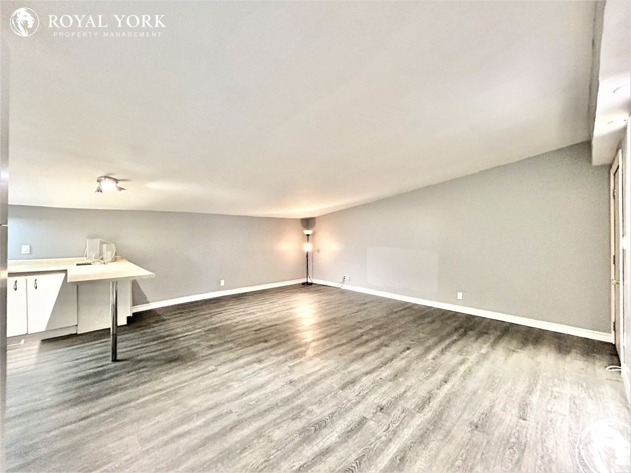 26 Bruce St - Photo 2 of 21