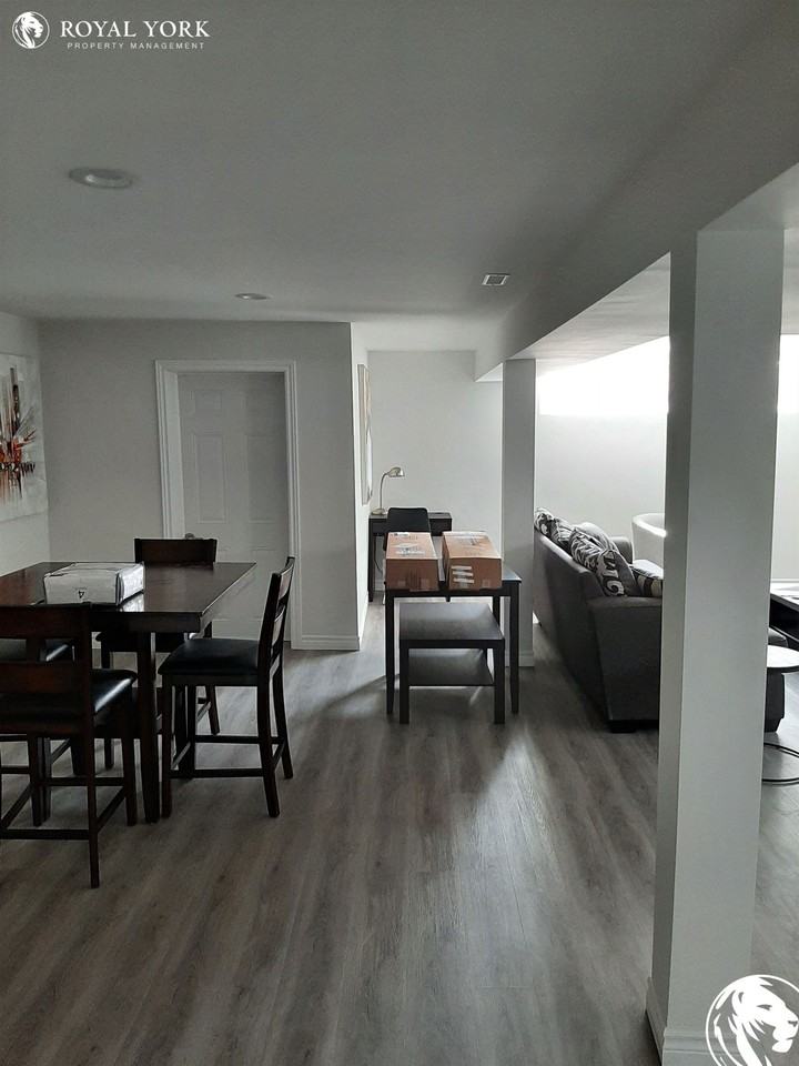 248 Whitelock St #2 - Photo 2 of 18