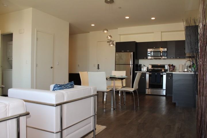 33 Seneca Ave - Photo 4 of 20