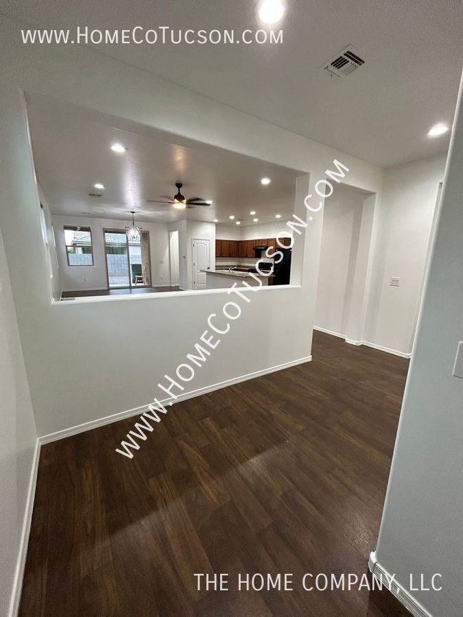 6876 S Benedetti Ct - Photo 2 of 27