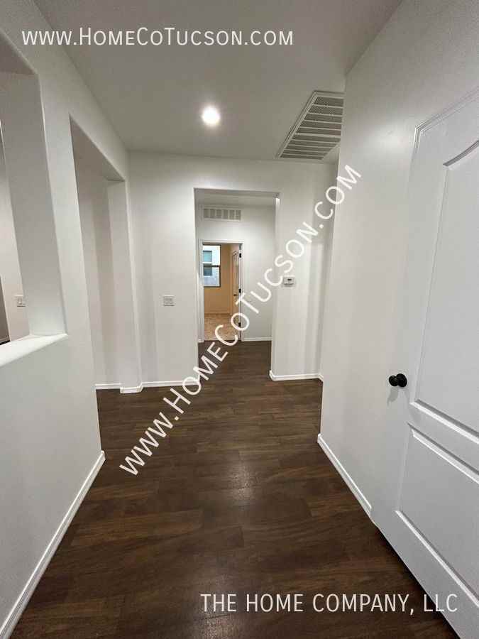6876 S Benedetti Ct - Photo 3 of 27