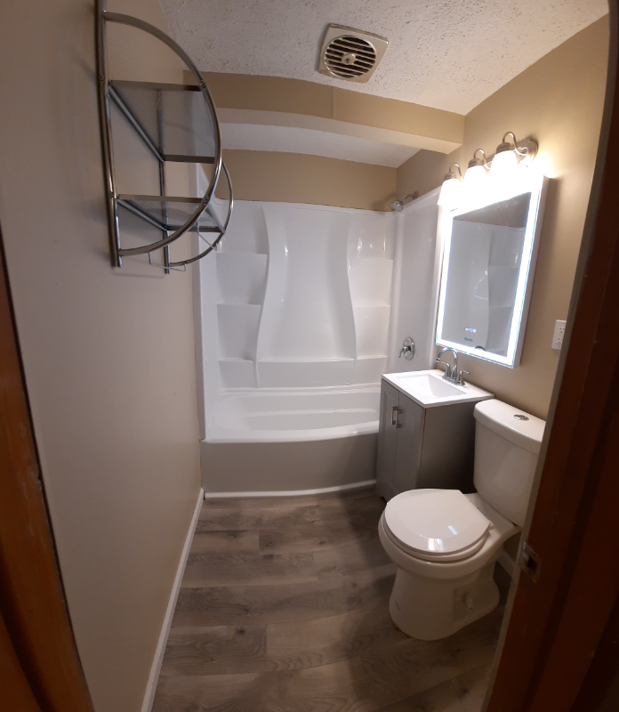 4216 Shrine Pl Nw - Photo 3 of 16