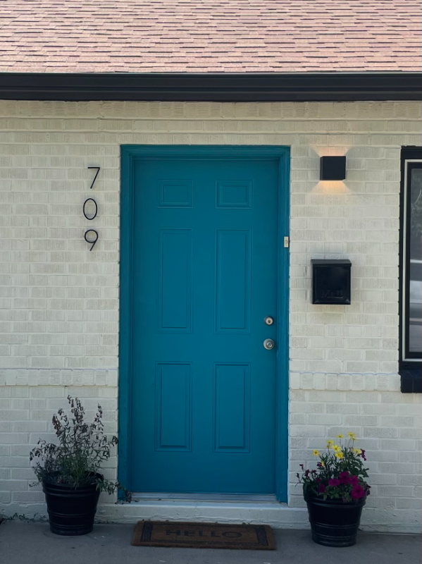 709 Ursula St - Photo 2 of 16