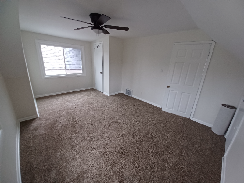 2410 S 62nd St - Photo 2 of 9