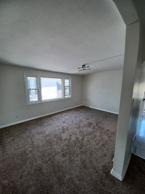 2410 S 62nd St - Photo 6 of 9