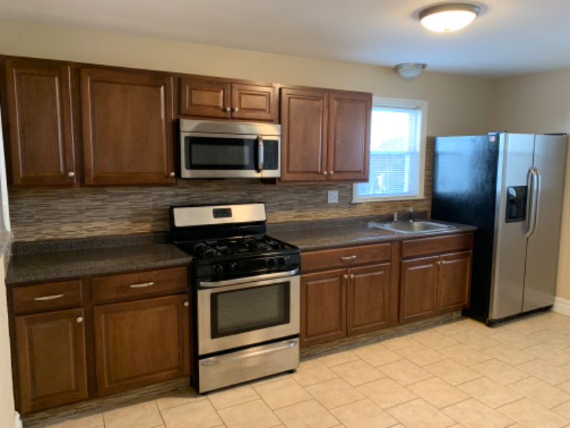 609 Cambridge St - Photo 3 of 21