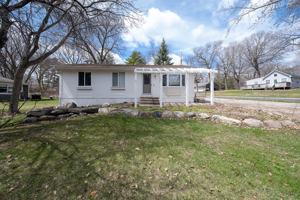 featured image of 5900 Ridgewood Rd #1
