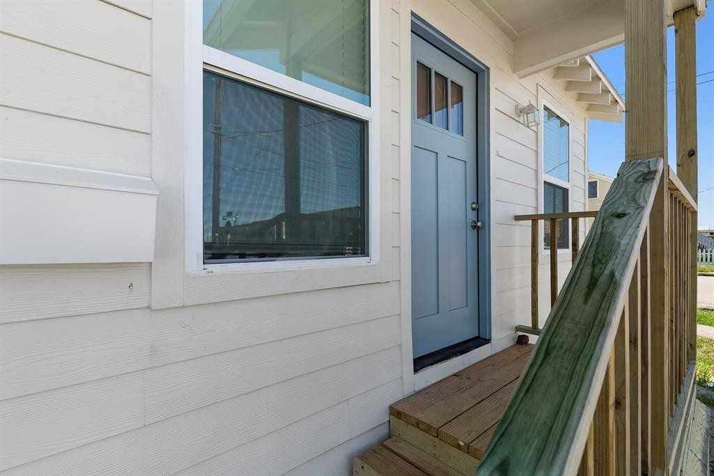 3725 Winnie St #1 - Photo 3 of 15