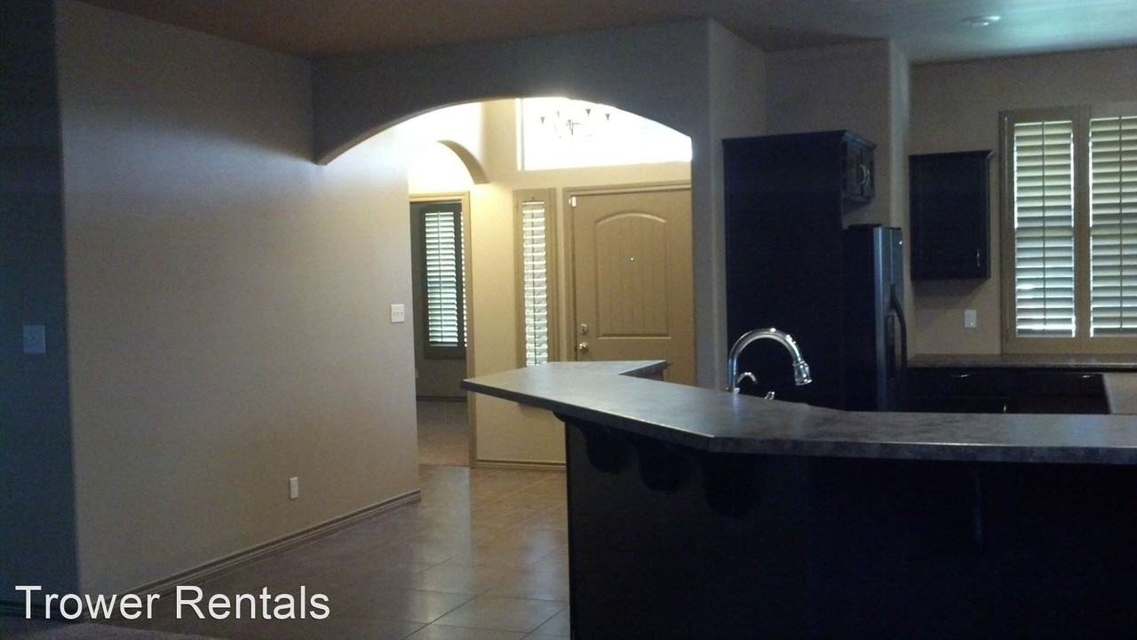 3400 Seguin - Photo 3 of 31