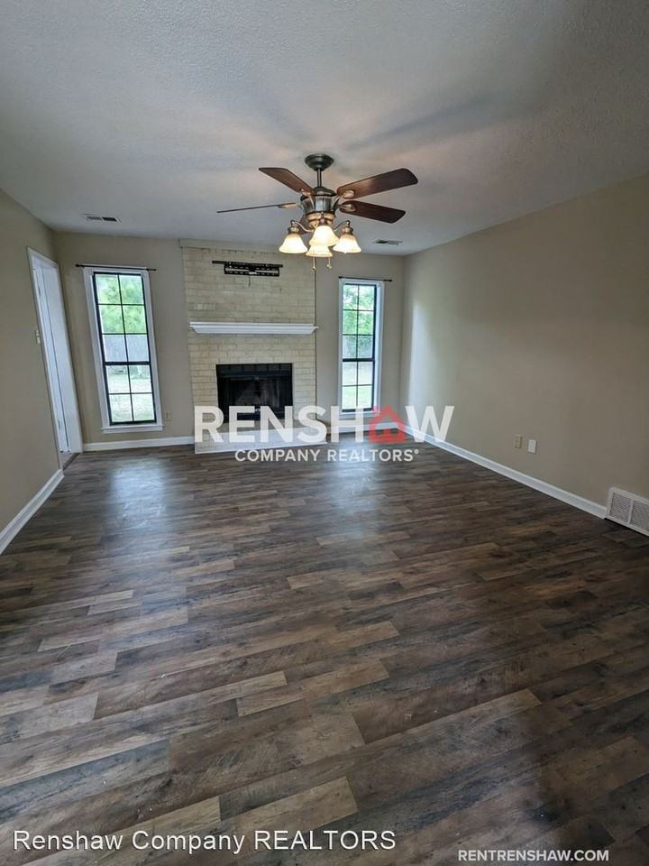 2286 Winding Path Dr - Photo 3 of 26