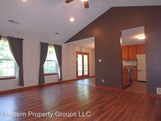 3311 Ridgecrest Dr - Photo 3 of 23