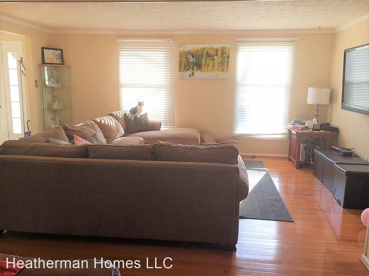 15393 Autumn Ln - Photo 2 of 10