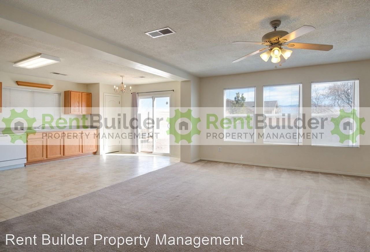 11004 Park North St Nw - Photo 2 of 28