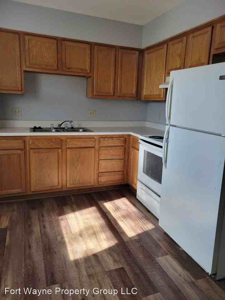 6301 Reed Road - Photo 3 of 11