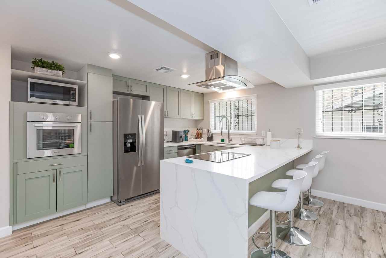 Griffith Ave - Photo 3 of 15