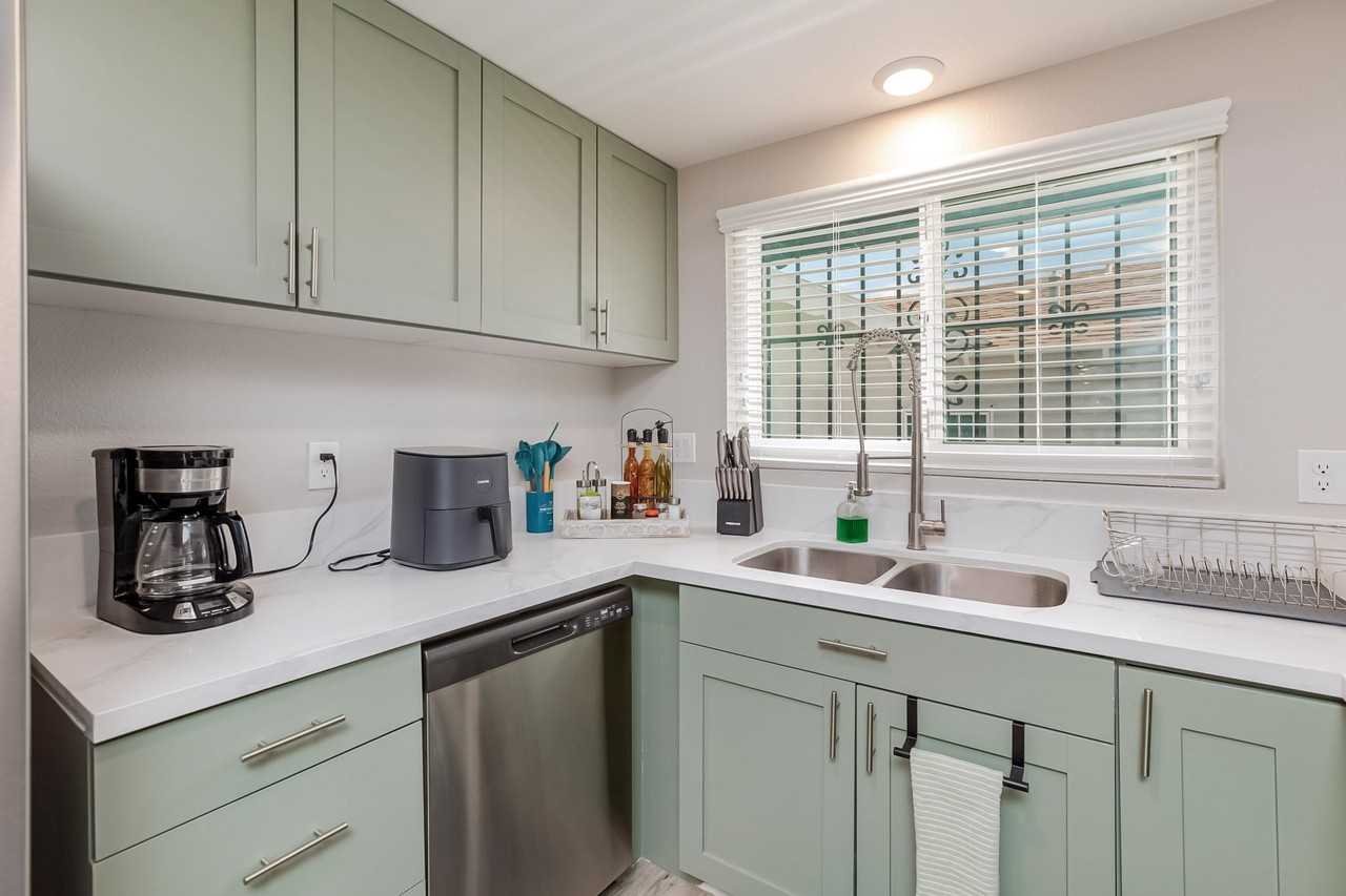 Griffith Ave - Photo 5 of 15