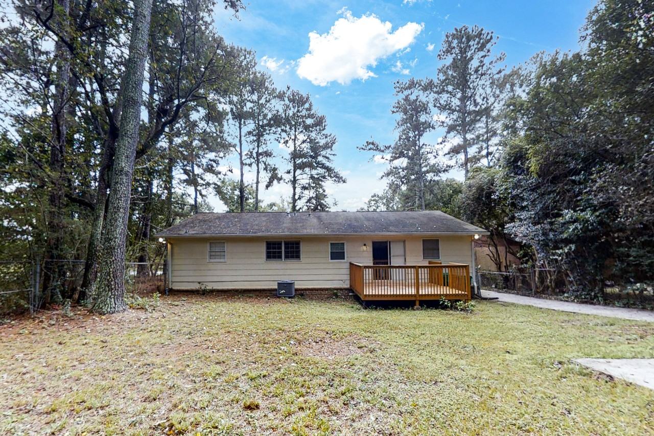 Randalwood Ct - Photo 4 of 10