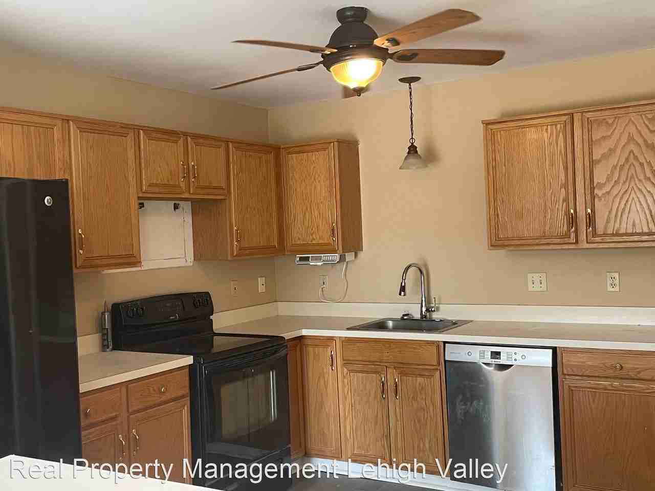 28 Freedom Ter - Photo 3 of 19