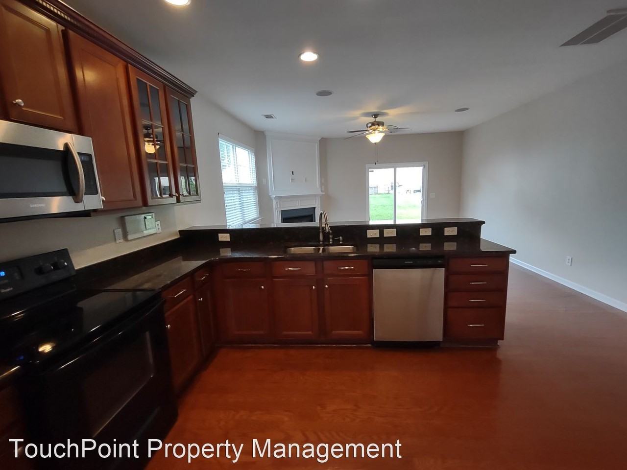 3323 Streamside Dr - Photo 3 of 27