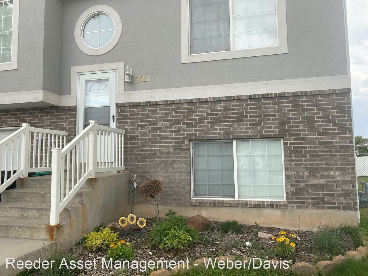 1661 W 400 N - Photo 2 of 33