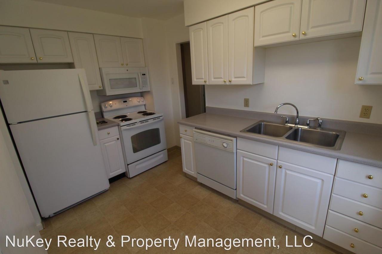 216 E Birch Rd - Photo 3 of 18