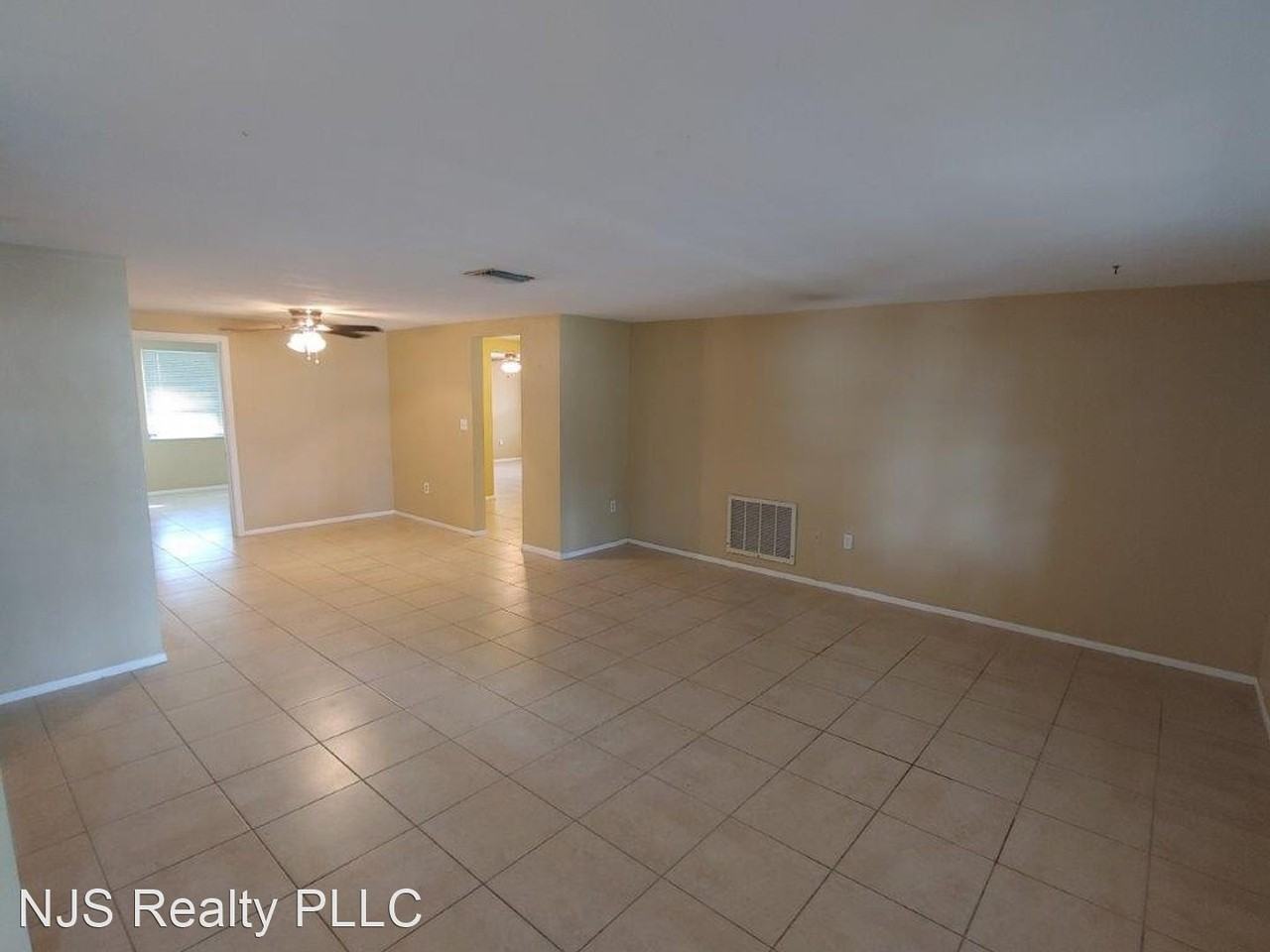 7410 Abalone Dr - Photo 2 of 12