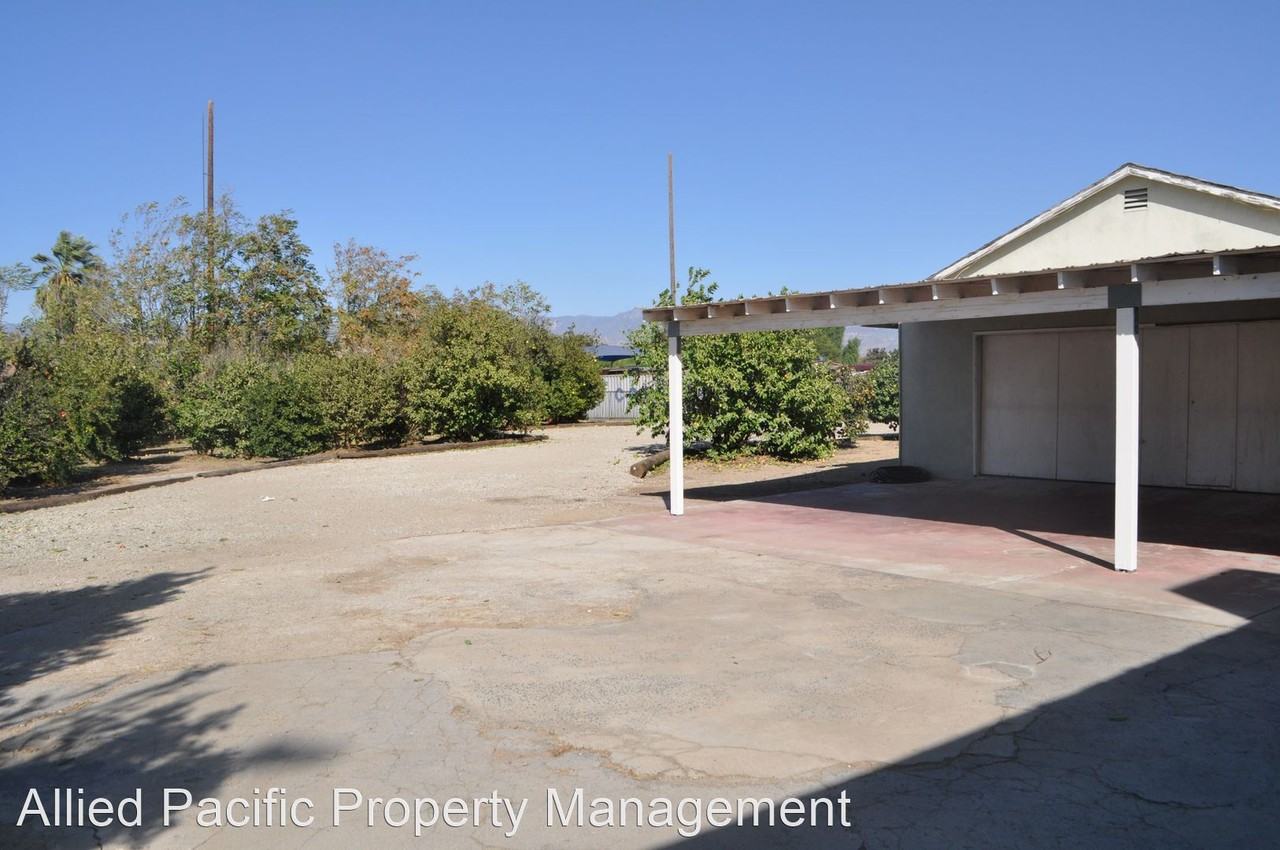 10799 California St - Photo 3 of 21