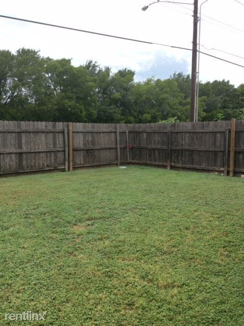 3609 S Hampton Ct - Photo 2 of 24