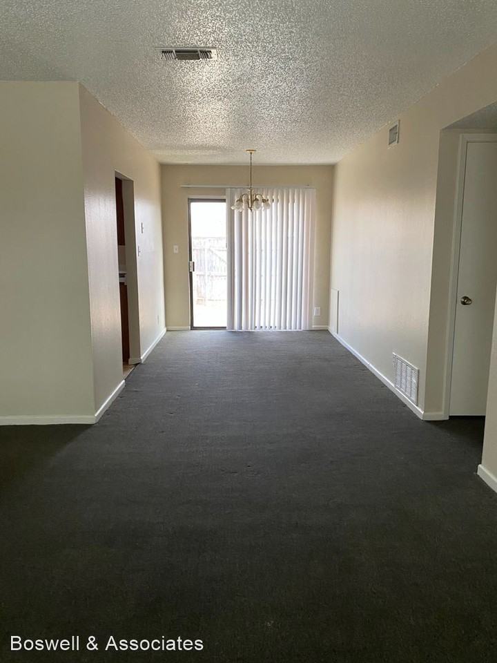 4707 4707 B Shadylane Drive - Shadylane 4707 B - Photo 2 of 12