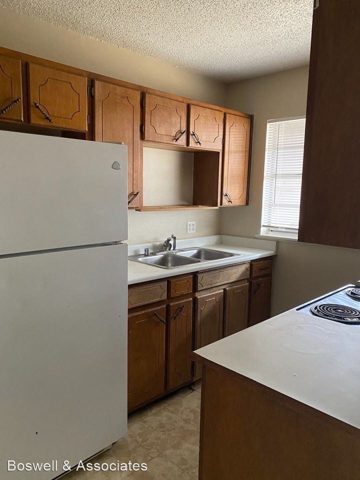 4707 4707 B Shadylane Drive - Shadylane 4707 B - Photo 3 of 12