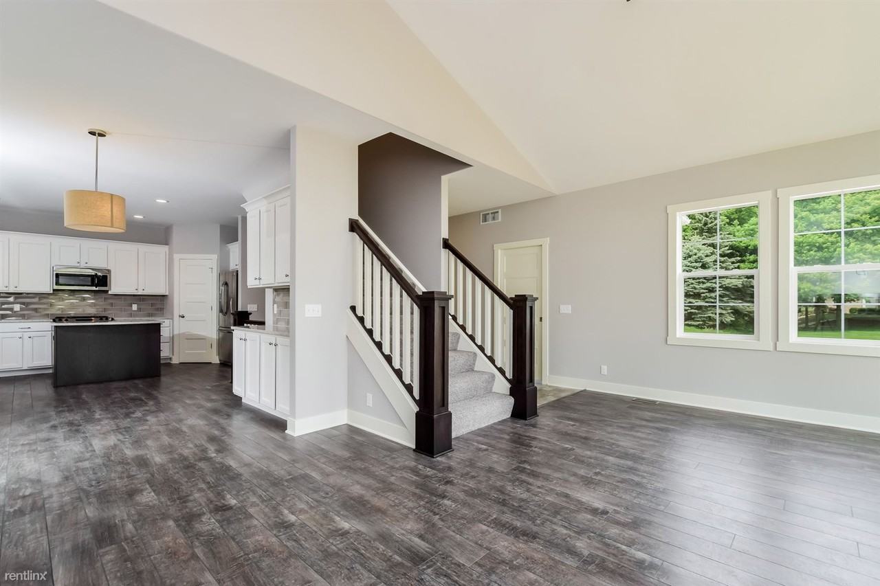 1580 76th St Sw - Photo 3 of 37