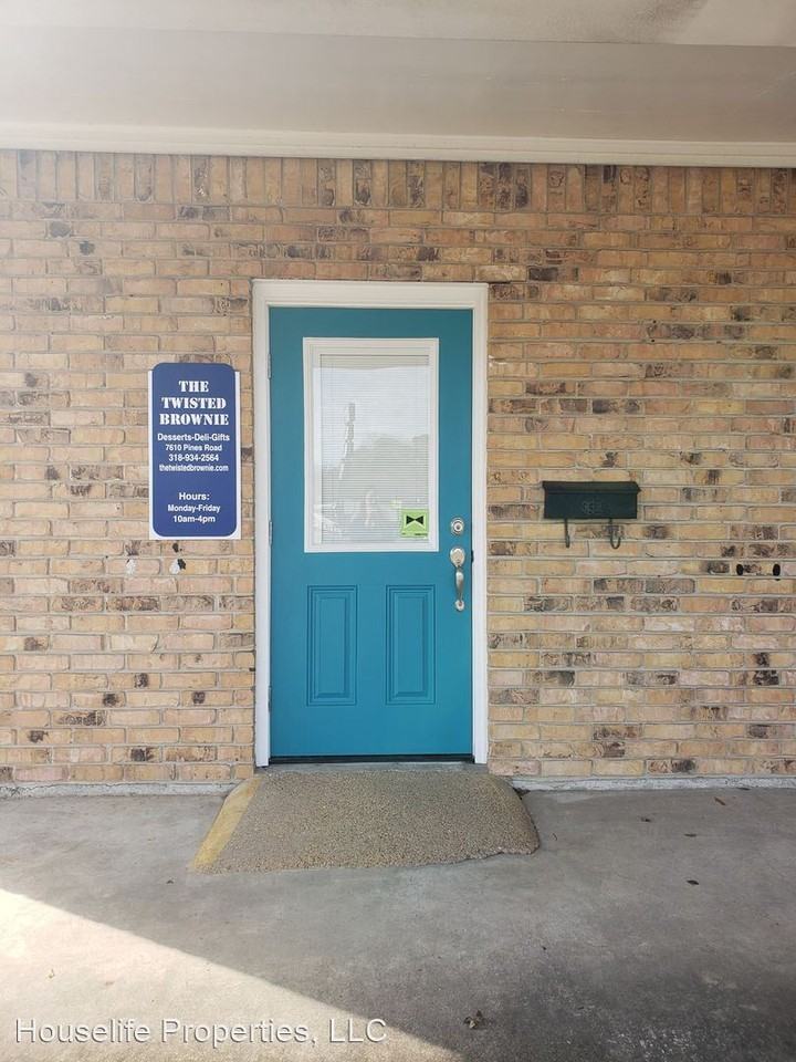 7600 Pines Rd - Photo 2 of 12