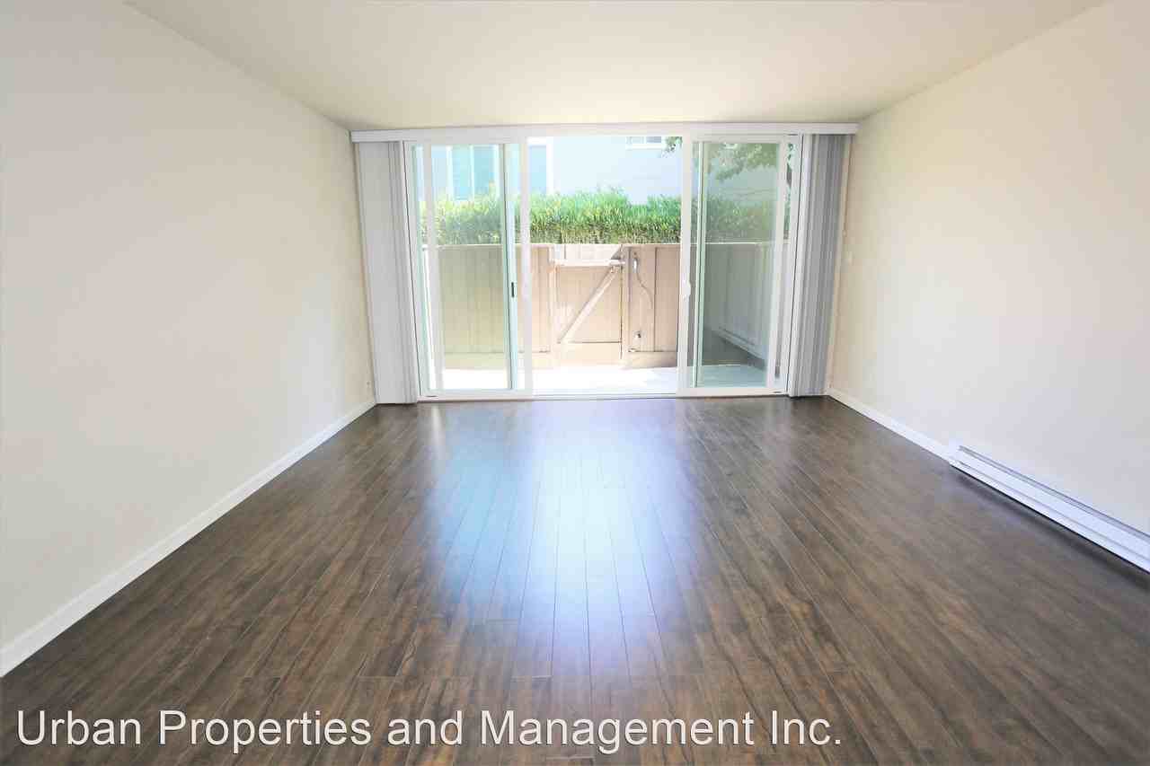 1587 Oxford Street - Photo 2 of 12