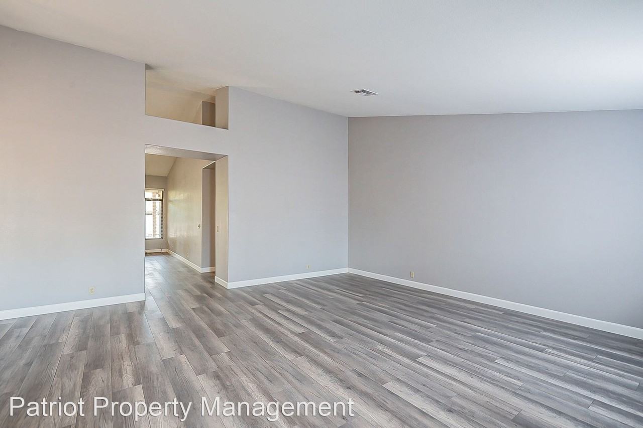 20120 N 97th Ave - Photo 2 of 50