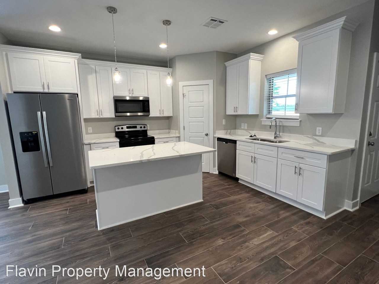 5030 South Prien Lake Road - Photo 2 of 15