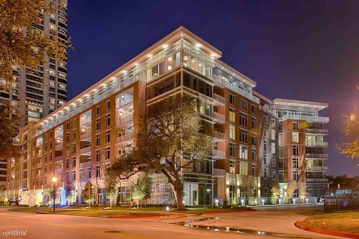 1699 Hermann Drive - Photo 3 of 50