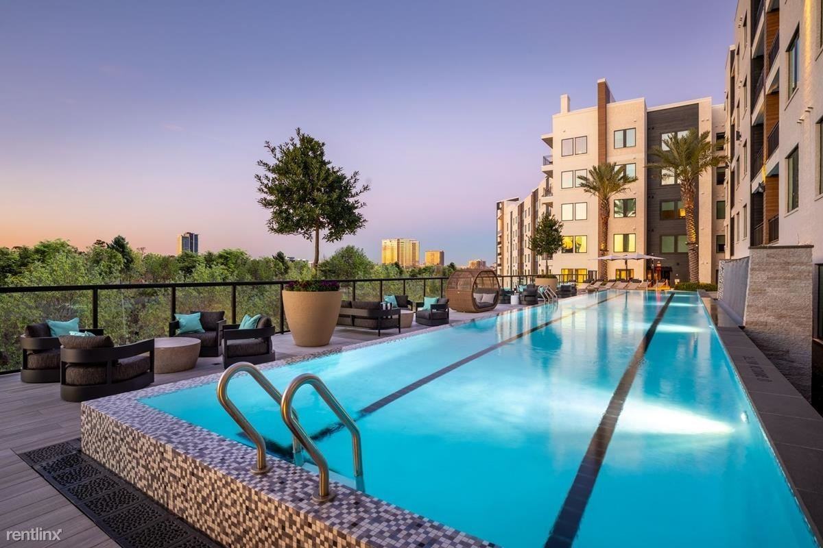 5004 Memorial Dr - Photo 2 of 26